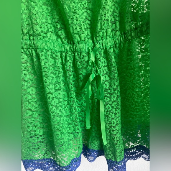 Perfect condition vintage lace once piece - Picture 3 of 8